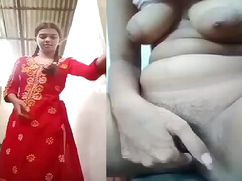 19yo school bang-out teenage couldn't able to brandish anymore! She did this naked selfie movie with her finger-tickling her cherry cootchie.