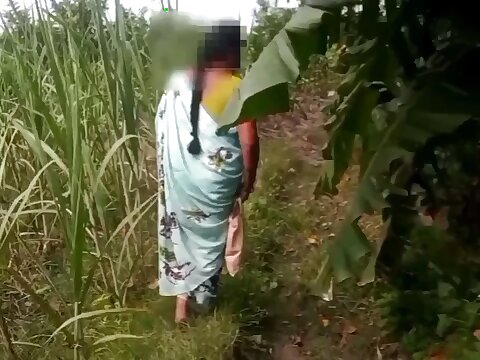 Indian Priya mind-blowing aunty gonzo