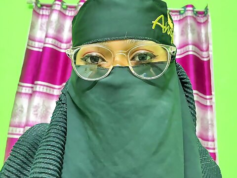 Aunty You're so glorious added to your assets is sight like sanny leone